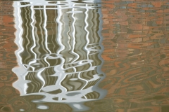 canal-reflection-of-window-tardebigge-worc-birmingham-canal